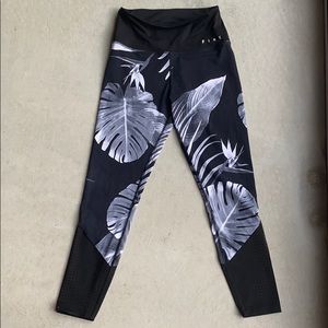 PINK High Rise Black Plant Print Leggings